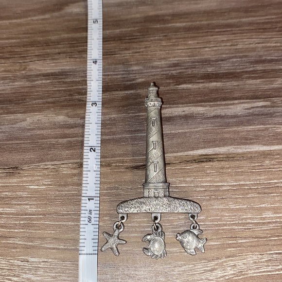 Pewter Lighthouse Brooch - Picture 3 of 4